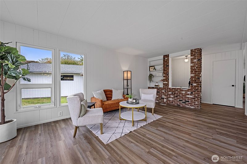 5th image of 1411 196 Street