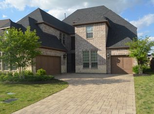 2731 Fountain Dr, Irving, TX 75063