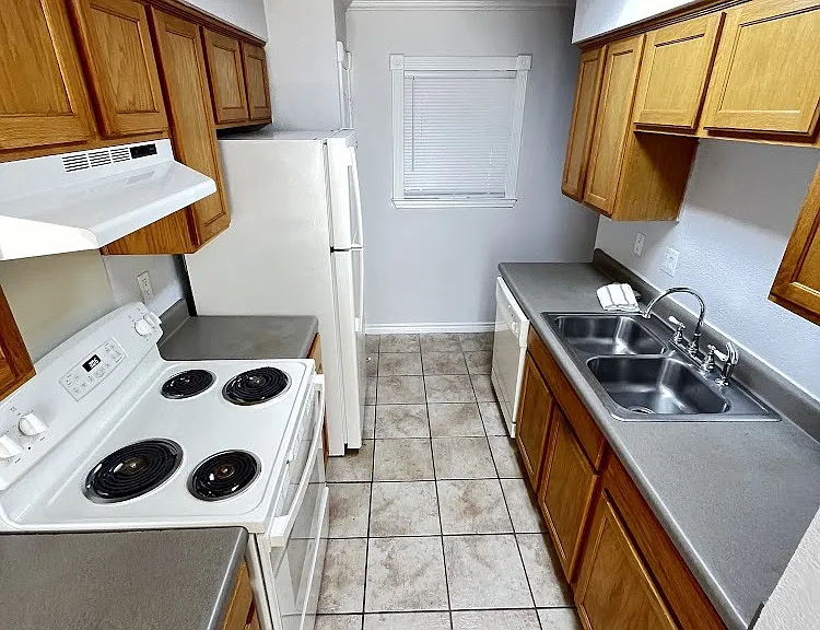 Le Montreaux Apartments — Photo 114