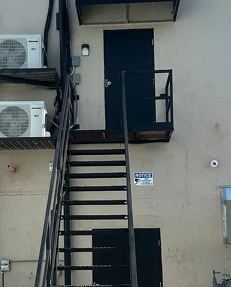 102 East Main St — Photo 14