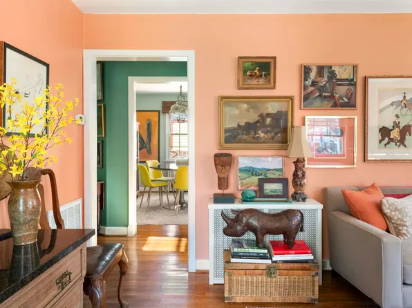 1618 Greenleaf Ln, Charlottesville, VA 22903