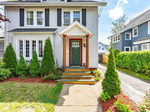 23 Belvidere St, Springfield, MA 01108
