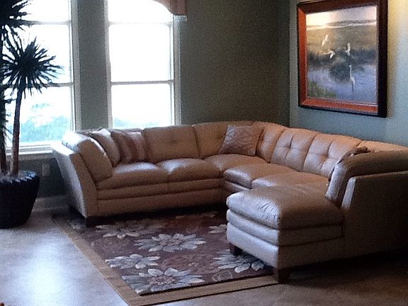 Living Room/Big Screen TV 