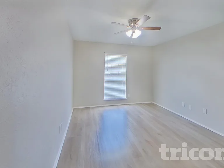 1609 Santa Fe Trl — Photo 11