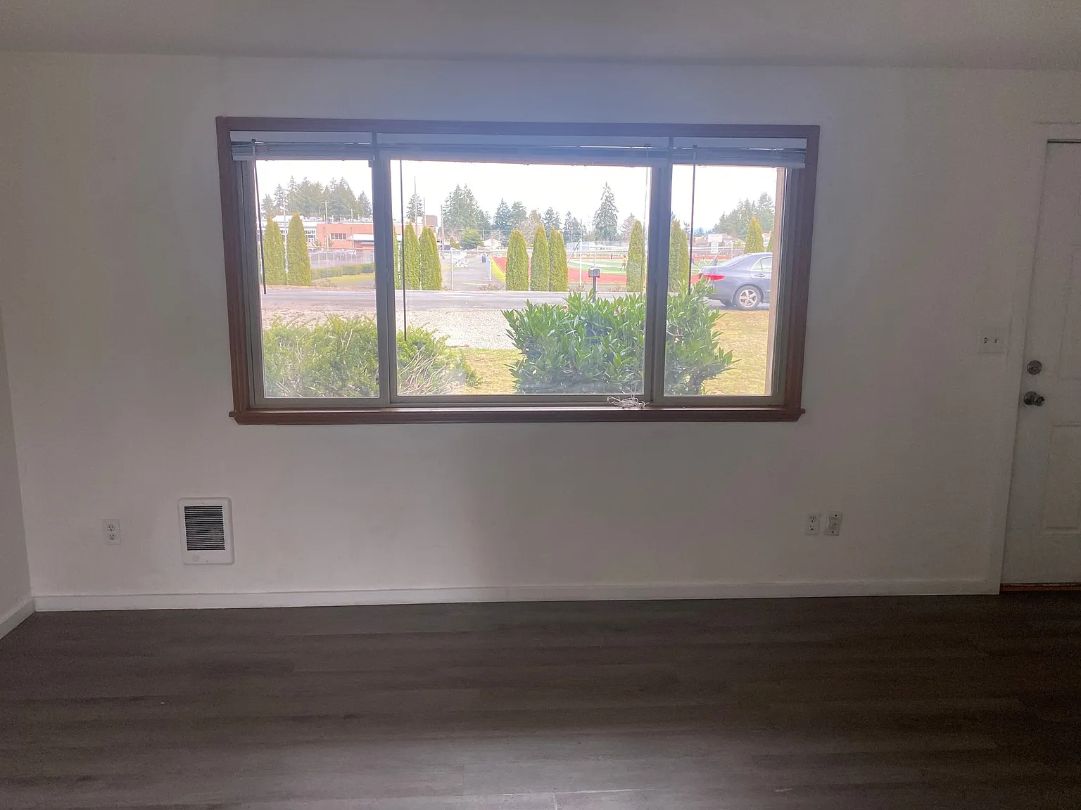 10506 107th Ave SW — Photo 1