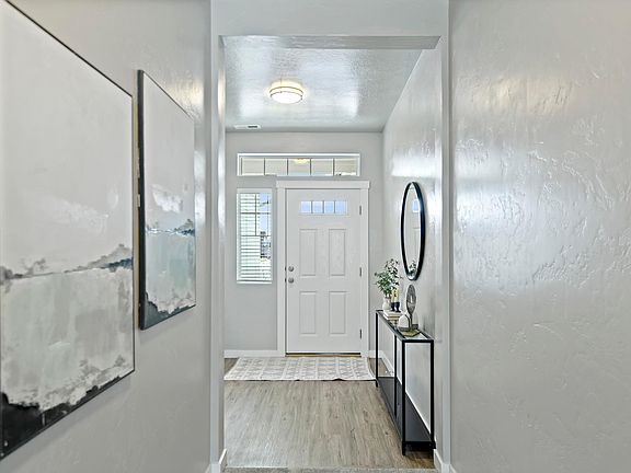 4th image of 6036 N Hood Ave
