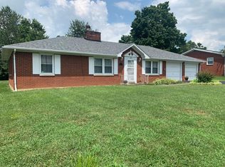 925 Riverside Dr, Harrodsburg, KY 40330