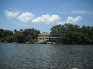 4 Weather Shr, Hilton Head Island, SC 29928