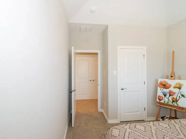 467 Northwood Dr — Photo 6