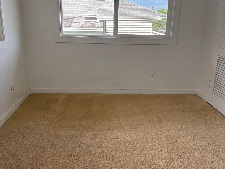 317 Kapulei St — Photo 8