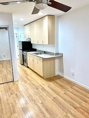 Rented by Paley Management | media 9