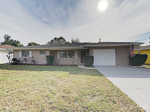 2nd image of 1413 Seabreeze St