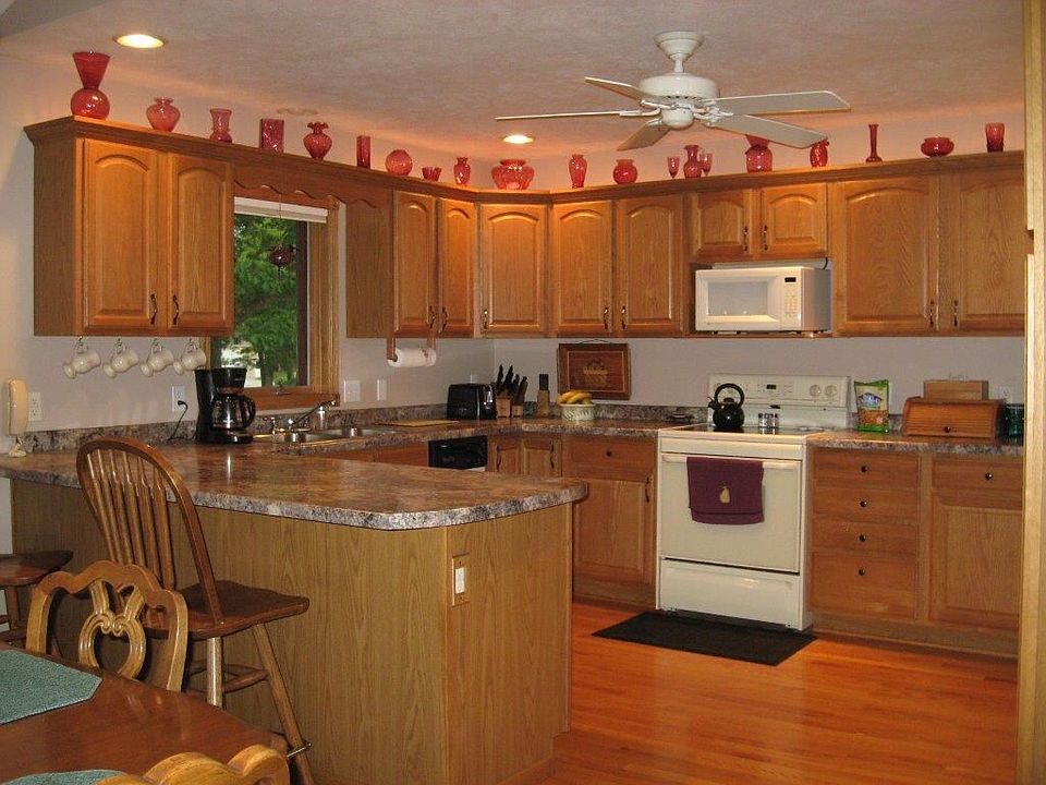 2nd image of 18 Weston Ave