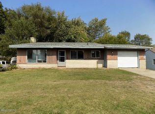 85 E Lakewood Blvd, Holland, MI 49424