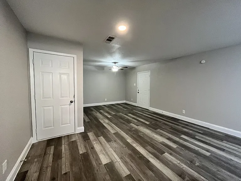 Athens Townhomes — Photo 47