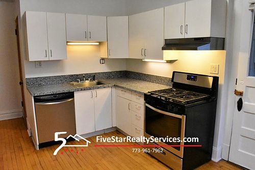 2nd image of 4521 N Claremont Ave #2R