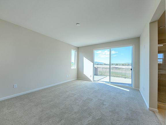 2nd image of 2463 Nehalem Dr