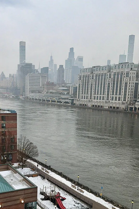 20 River Road 10H
