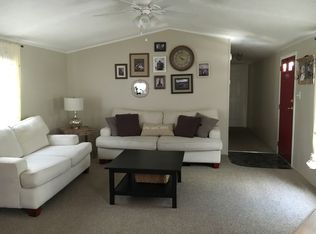 323 Ashford Ln, Hereford, PA 18056