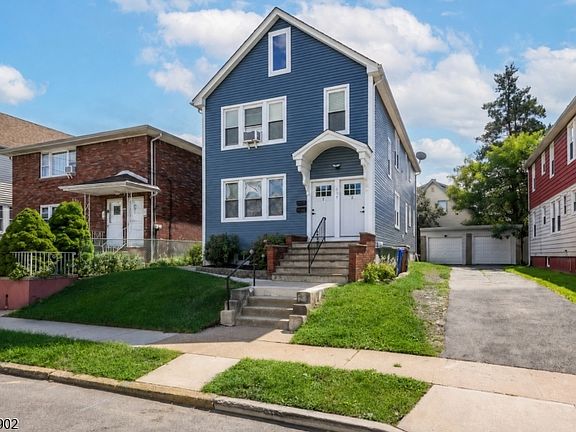 2nd image of 631 Maple St