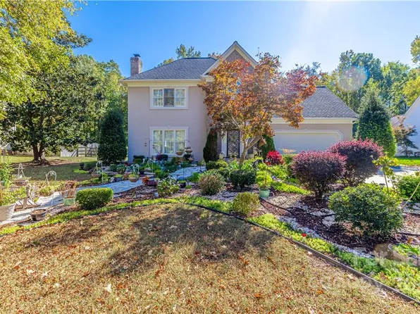 2221 Redwood Dr, Indian Trail, NC 28079