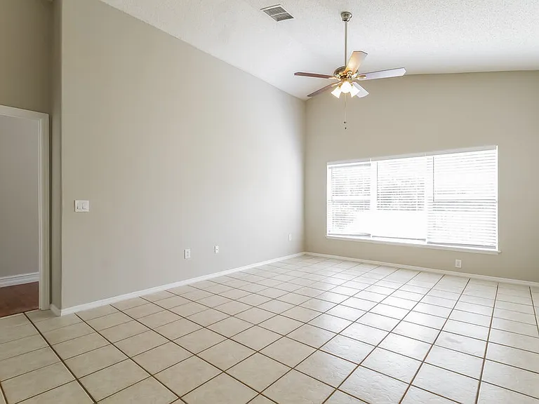 1802 Meadow Pond Way — Photo 4