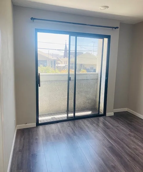 829 N Bunker Hill Ave #B — Photo 8
