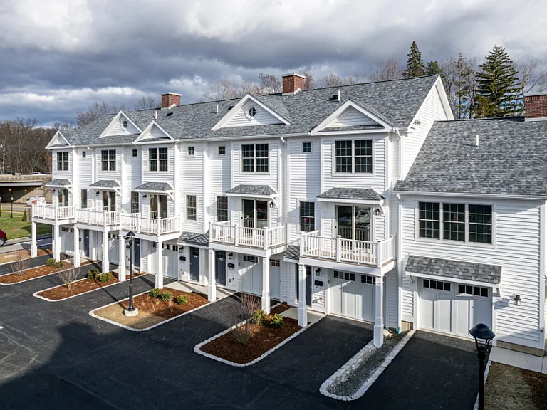 101D House St #80 — Photo 17
