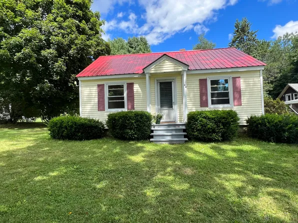 44 Pleasant Street, Hampden, ME 04444