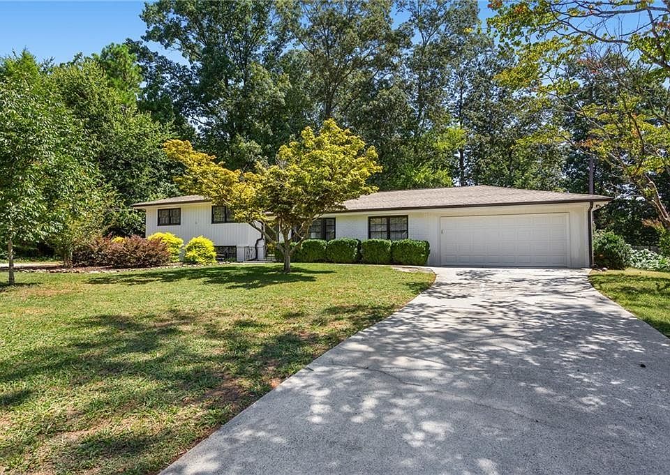 1st image of 3331 Doyle Ln SW