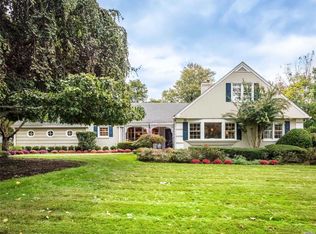 25 Papermill Rd, Manhasset, NY 11030