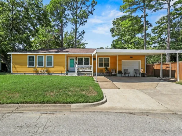 3217 Edith Ln, Haltom City, TX 76117