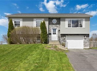 31 Hallihan Dr, Oromocto, NB E2V 0C2