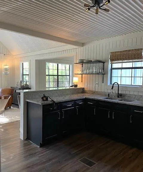 6811 Mockingbird Rd — Photo 9