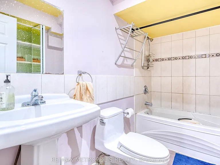 56 Hibbins Ave #BASEMENT — Photo 19