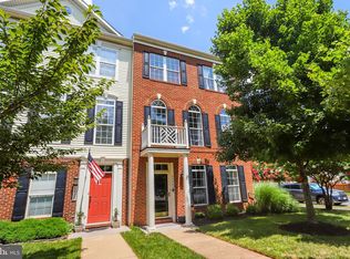 44262 Navajo Dr, Ashburn, VA 20147