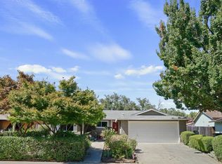 137 Waterglen Cir, Sacramento, CA