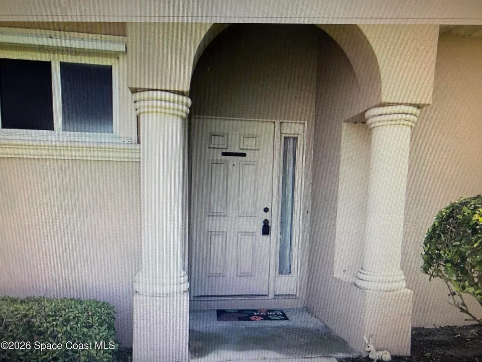 500 Wedge Ct SE