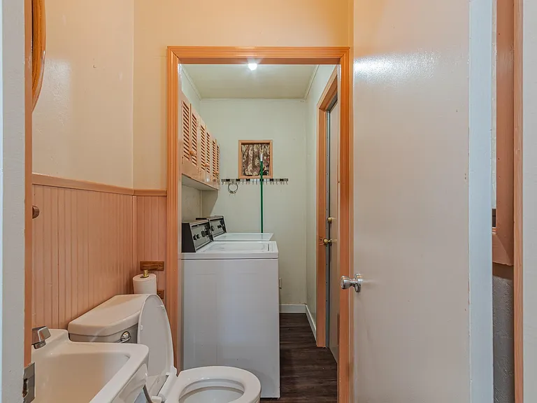 1430 NE Sherman Ln — Photo 22