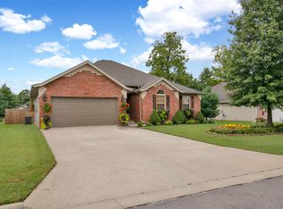 5055 S Grasshill Ct, Battlefield, MO 65619