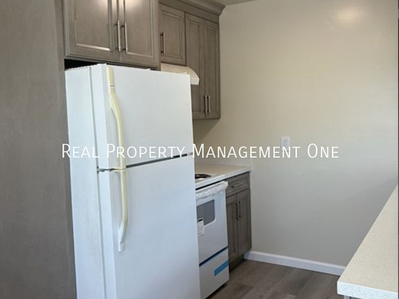 4th image of 2431 8th St #4