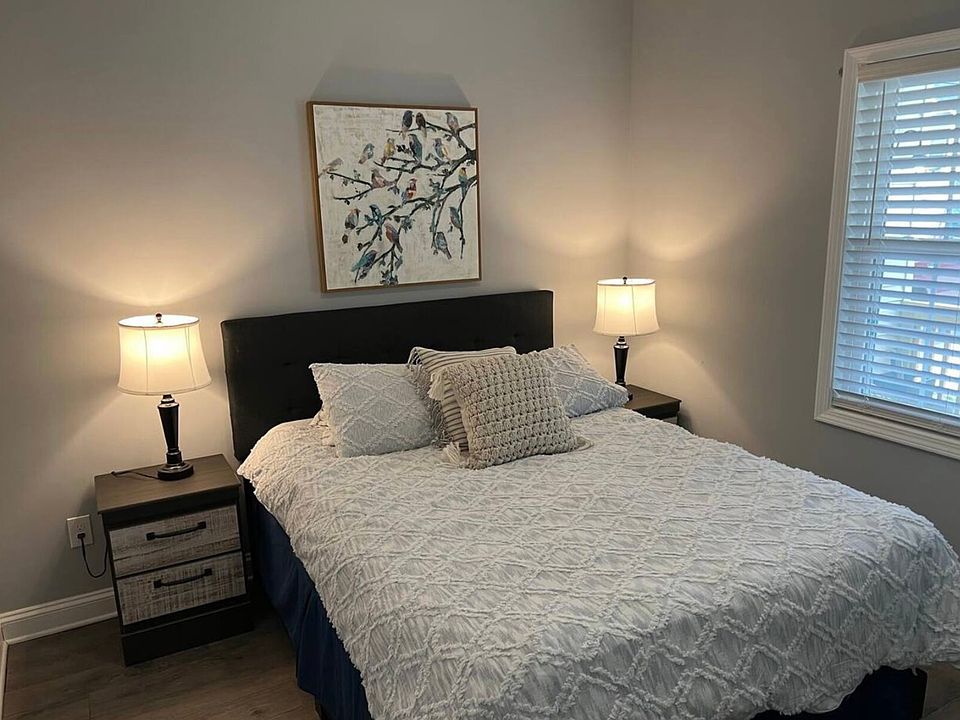 2nd image of 302 W D Ave
