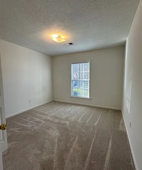 2000 Water Oak Dr #4-B — Photo 13
