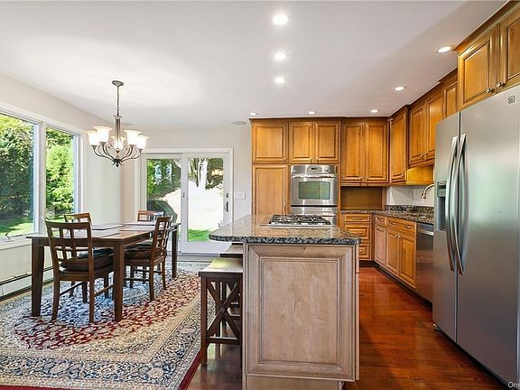 4th image of 177 Barger St
