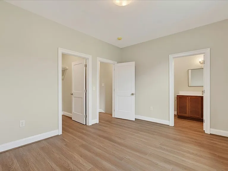 150 Carolina St — Photo 14