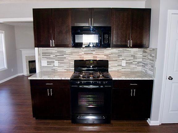 4th image of 2745 Kentshire Way