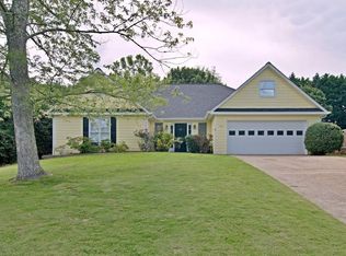 1184 Meadow Oaks Dr NW, Acworth, GA 30102