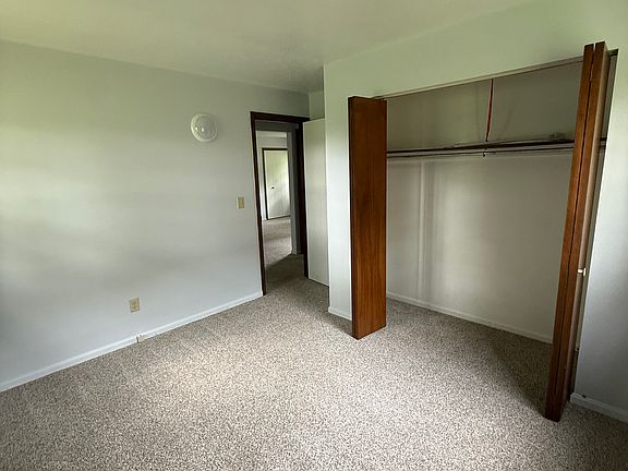 5th image of 9669 W Ridge Rd