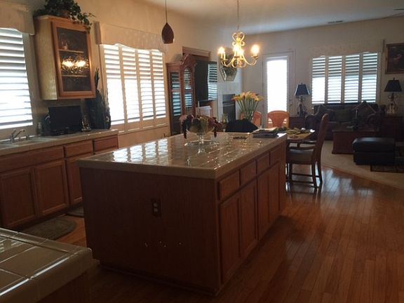 3rd image of 10434 Henshaw Drive