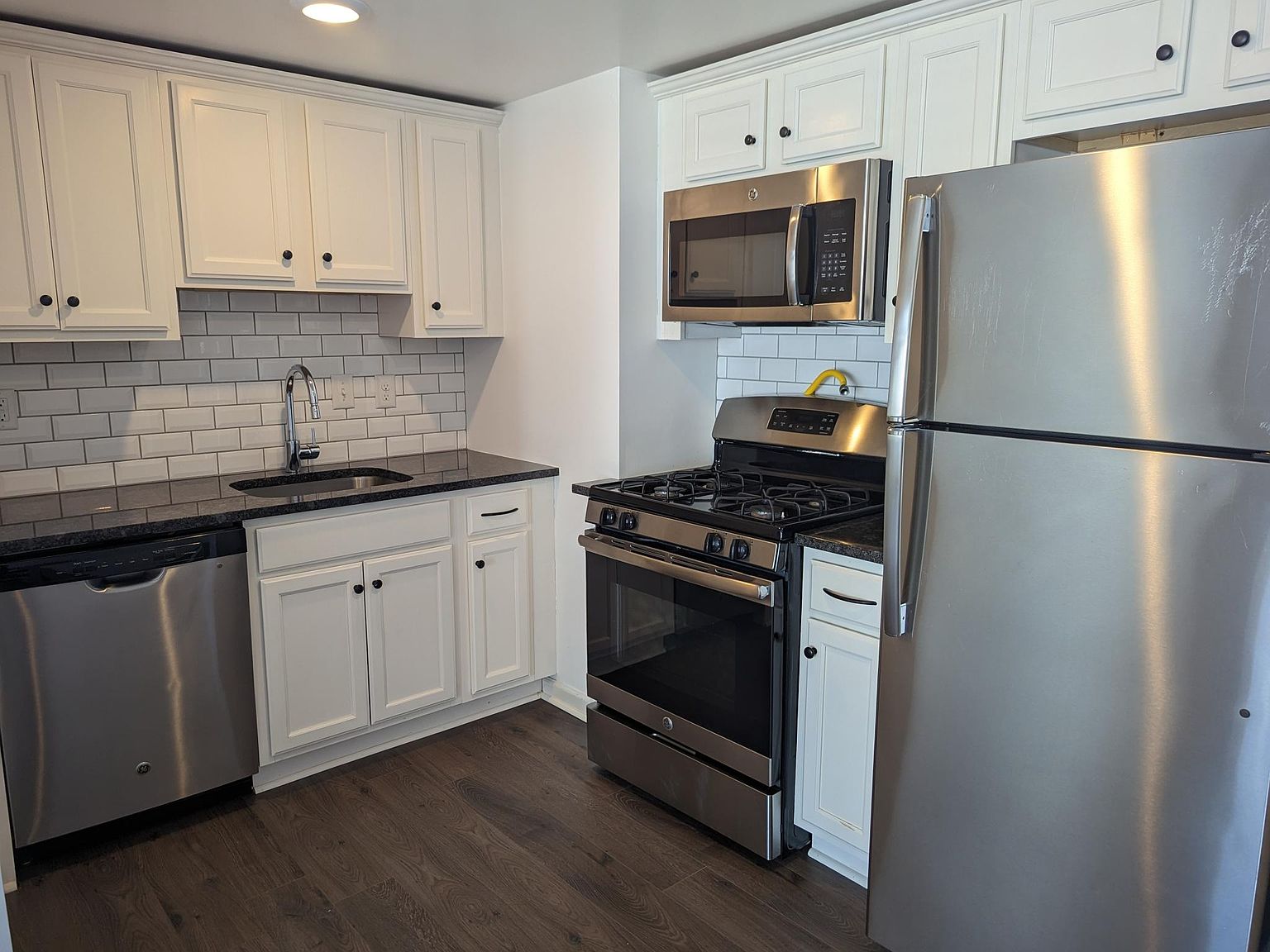 6619 Ridge Ave APT 403, Philadelphia, PA 19128 | Zillow